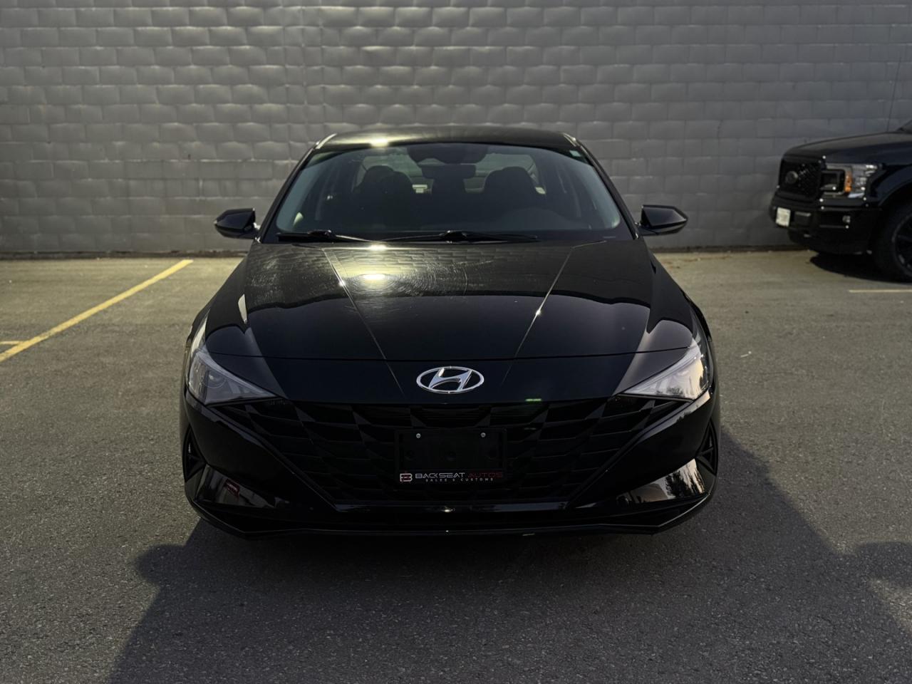 2021 Hyundai Elantra SEL Photo