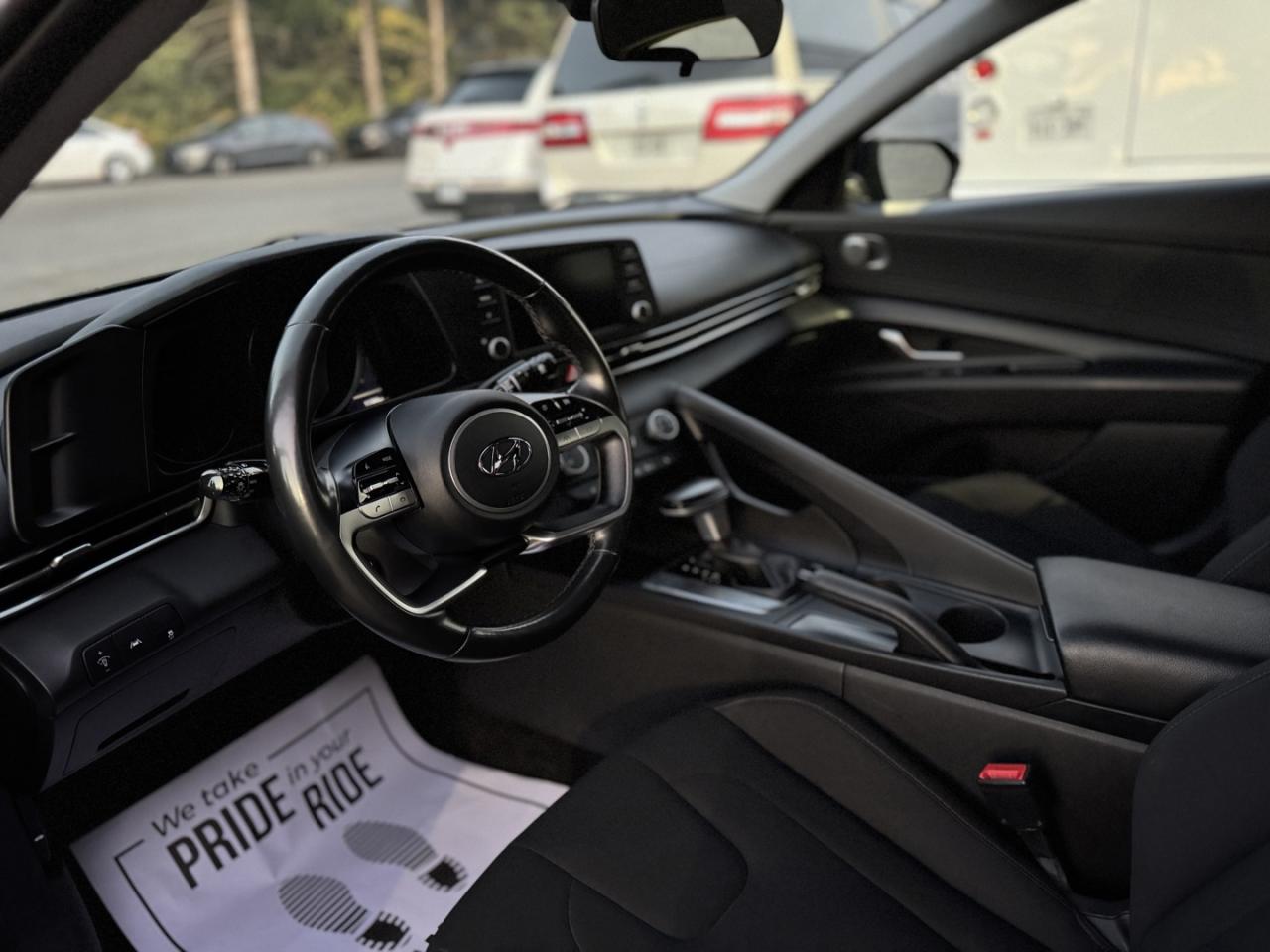 2021 Hyundai Elantra SEL Photo