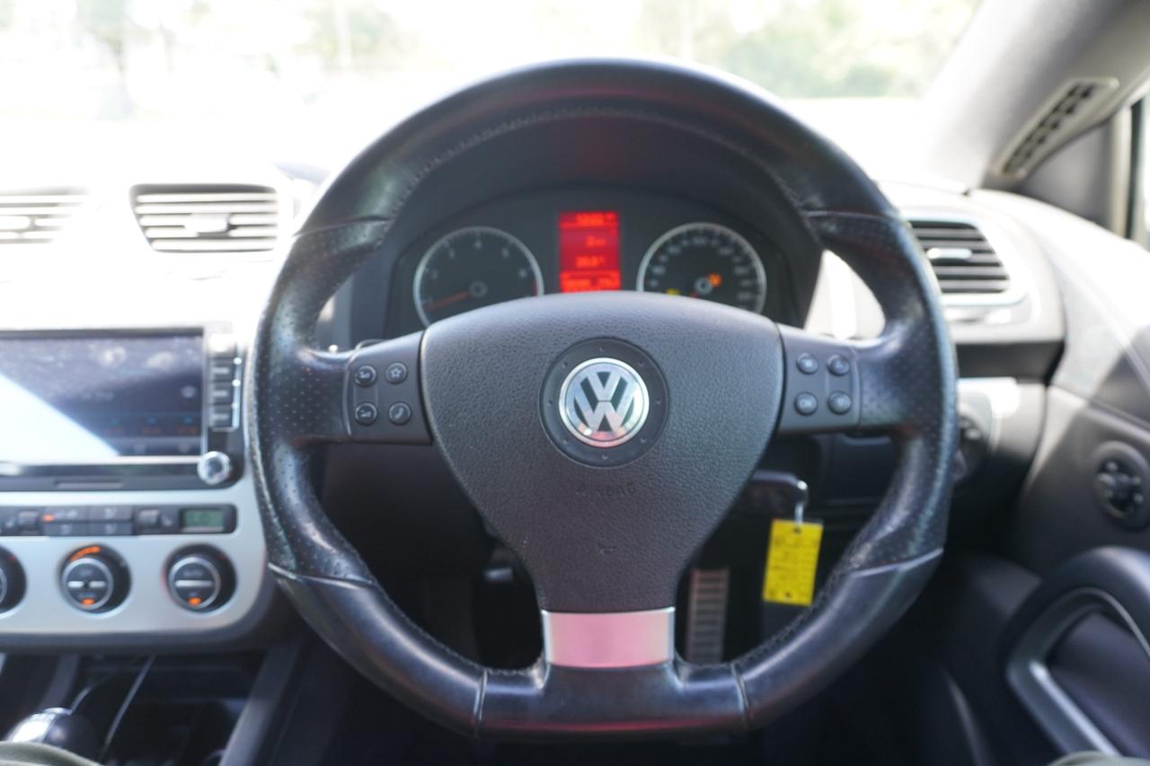 2009 Volkswagen Scirocco 2.0 TSI / LOADED / HEAD TURNER / DSG / RHD IMPORT Photo