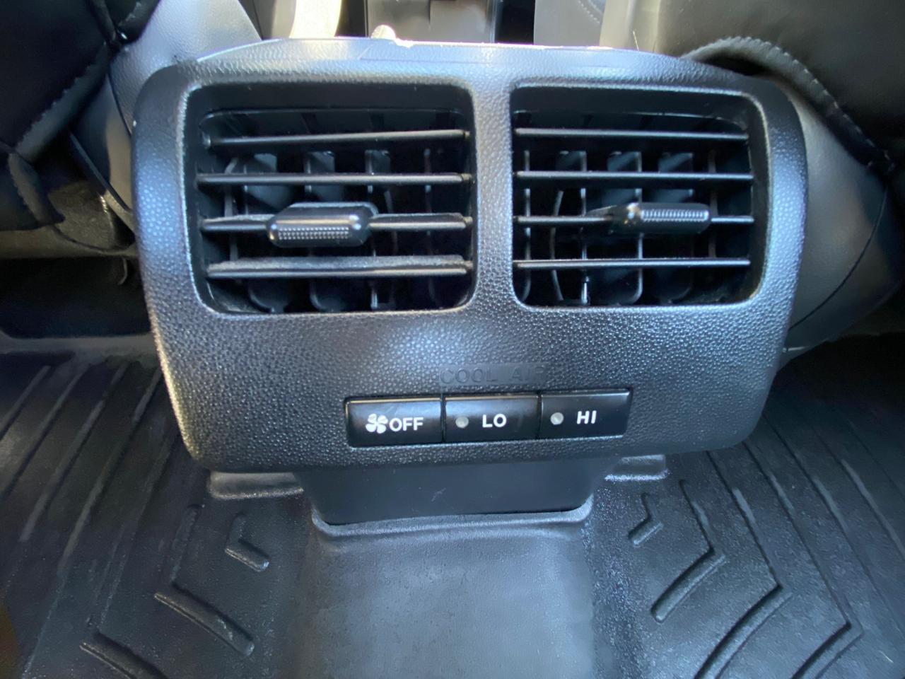 2010 Mazda MAZDA5 GS - Photo #16