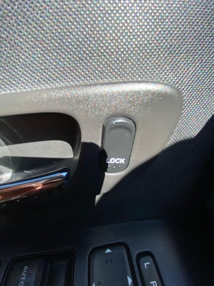 2010 Mazda MAZDA5 GS - Photo #19