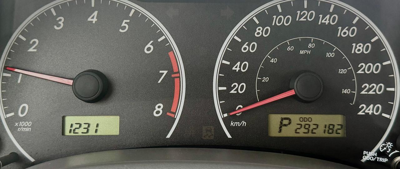 2010 Toyota Corolla  Photo11