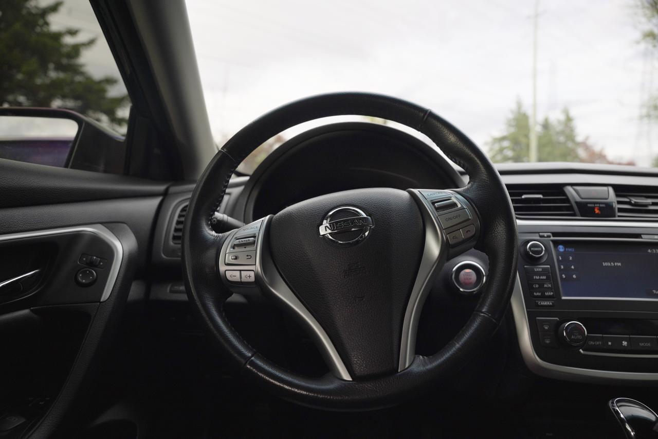 2016 Nissan Altima 2.5 SV - Photo #5