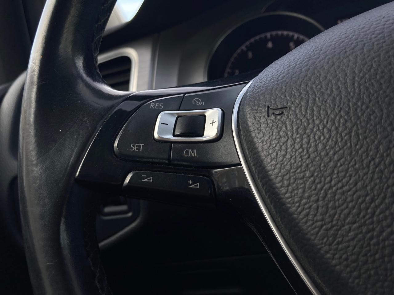 2016 Volkswagen Golf S - Photo #19