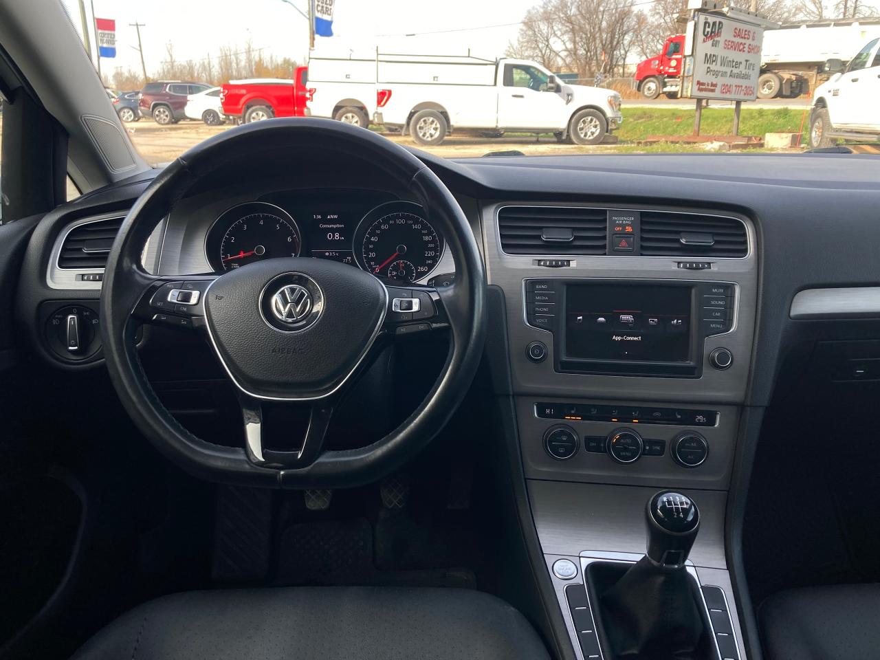 2016 Volkswagen Golf S - Photo #8