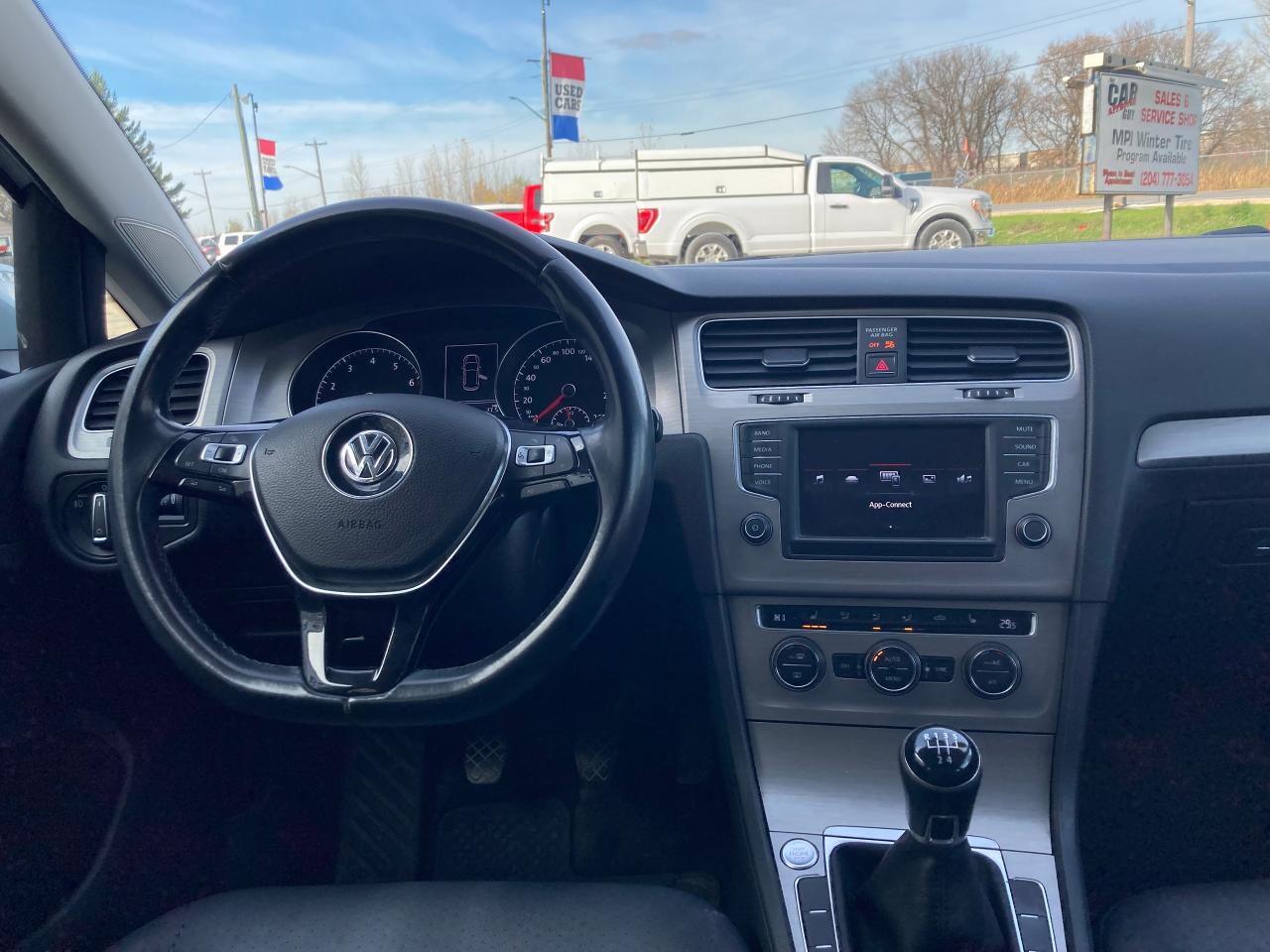 2016 Volkswagen Golf S - Photo #14