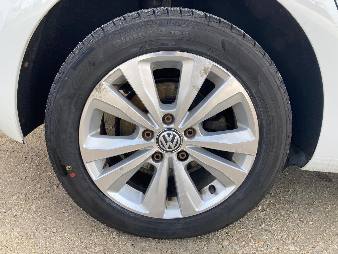 2016 Volkswagen Golf S - Photo #23