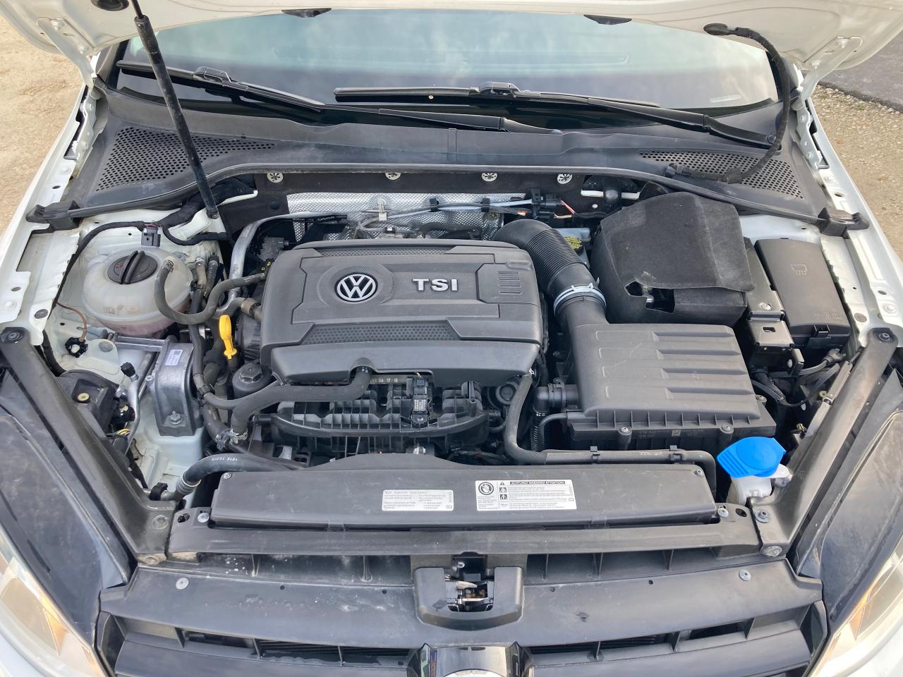 2016 Volkswagen Golf S - Photo #6