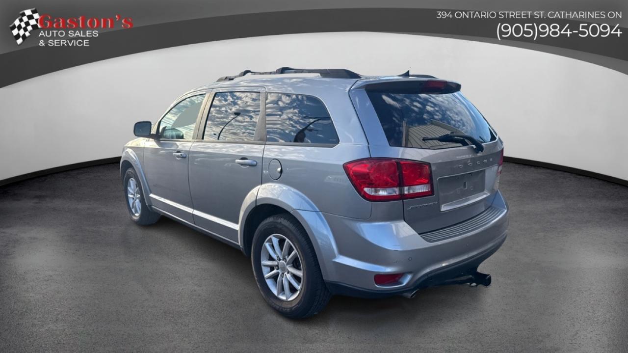 2017 Dodge Journey SXT Photo4