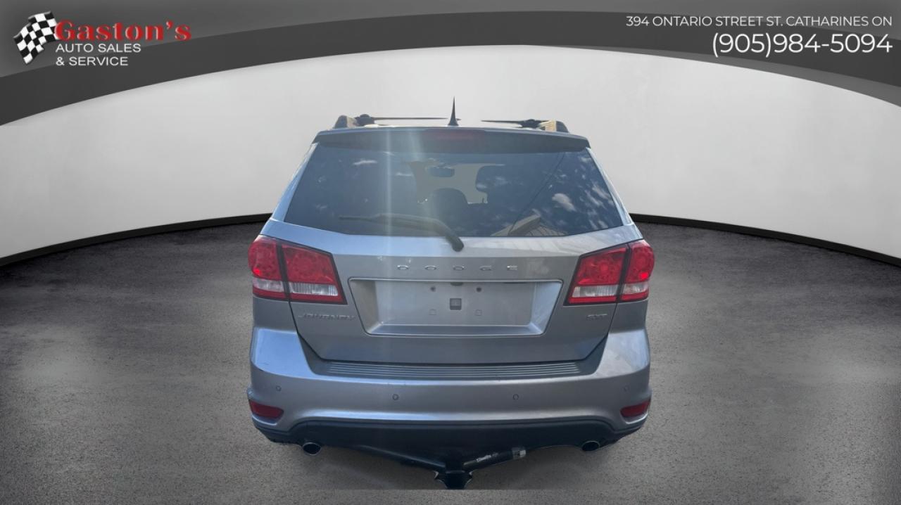 2017 Dodge Journey SXT Photo3