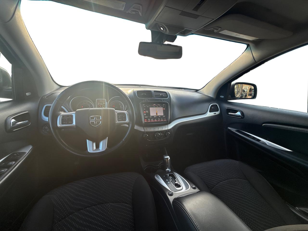 2017 Dodge Journey SXT Photo