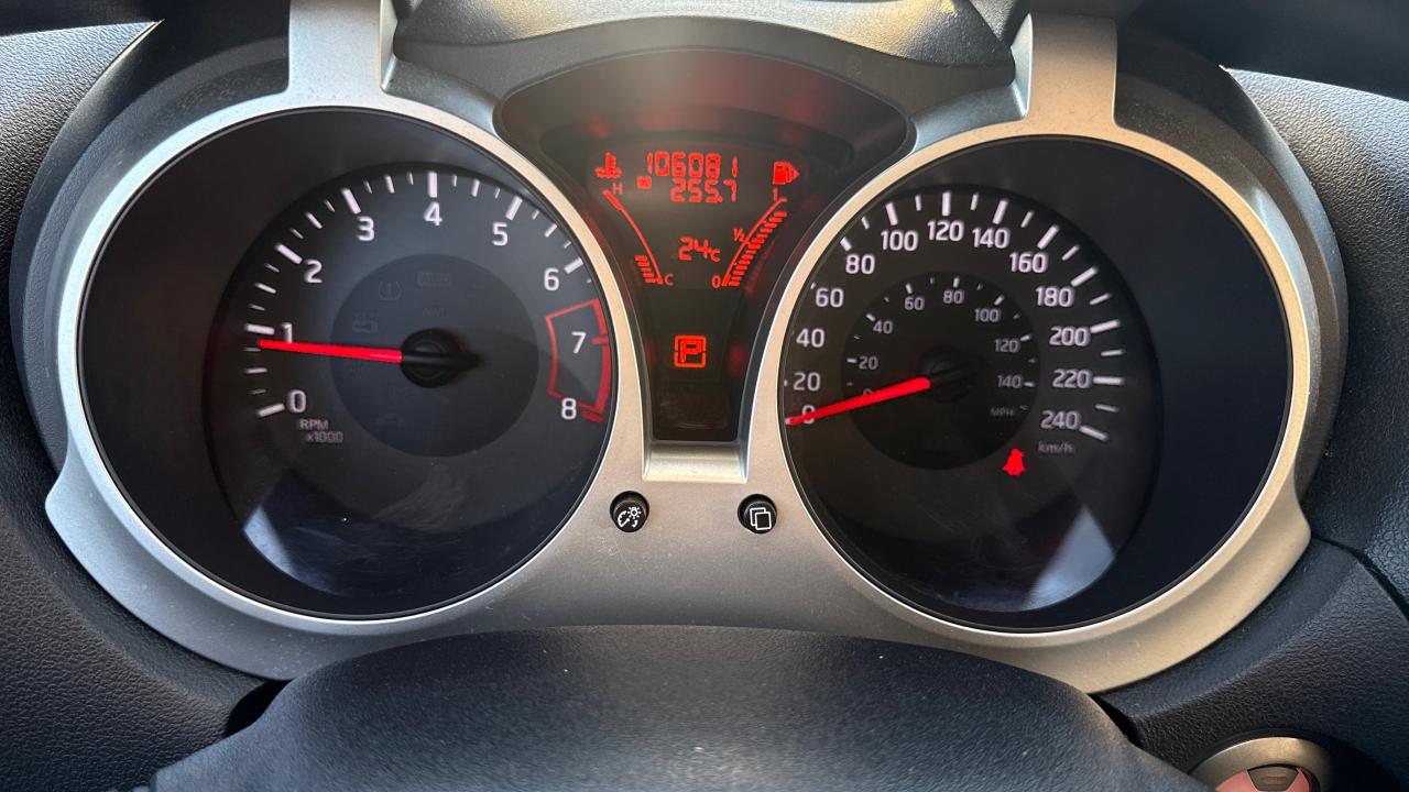 2017 Nissan Juke SV Photo