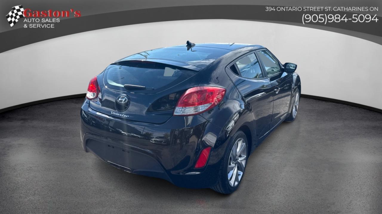 2016 Hyundai Veloster  Photo