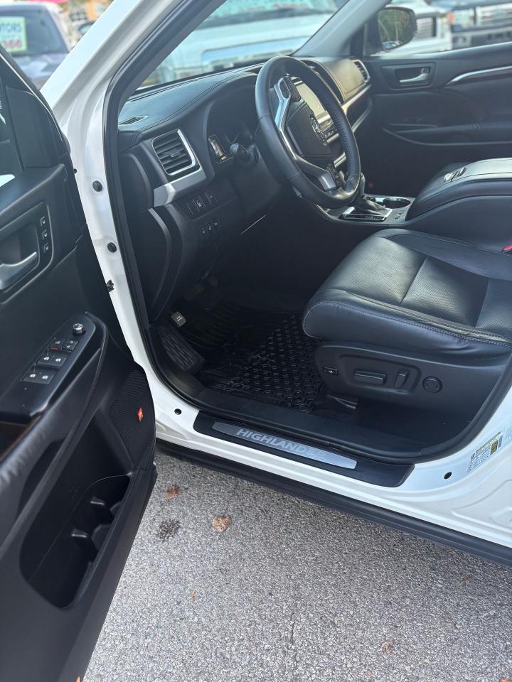 2015 Toyota Highlander LIMITED,ONE OWNER,CLEAN CARFAX,CERTIFIED Photo