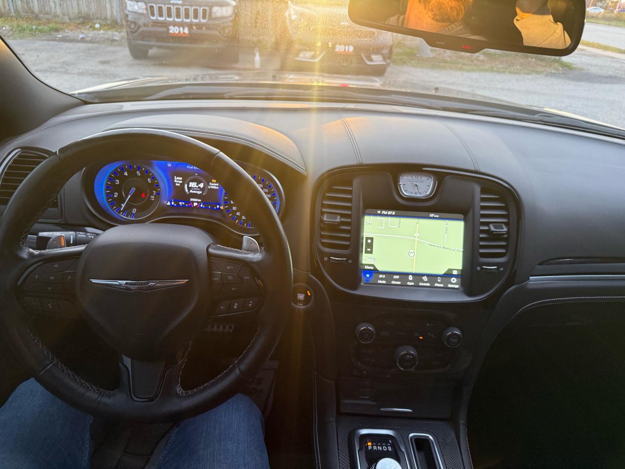 2023 Chrysler 300 300C, LIMITED, 392 HEMI, FINAL EDITION, ONLY 34KMS - Photo #11