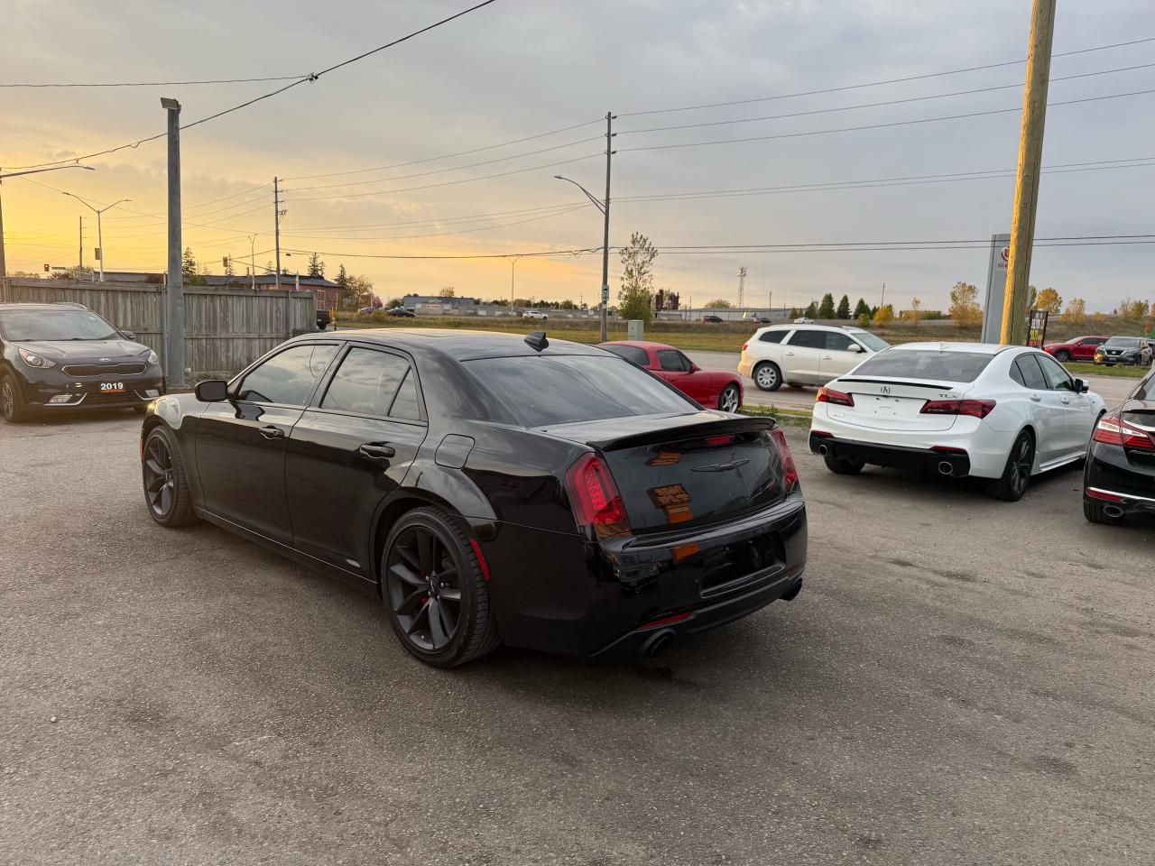 2023 Chrysler 300 300C, LIMITED, 392 HEMI, FINAL EDITION, ONLY 34KMS - Photo #3