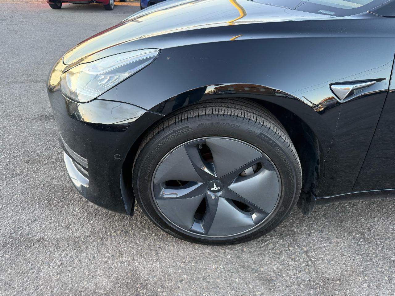 2020 Tesla Model 3 STANDARD RANGE PLUS, WELL MAINTAINED, CERT - Photo #9