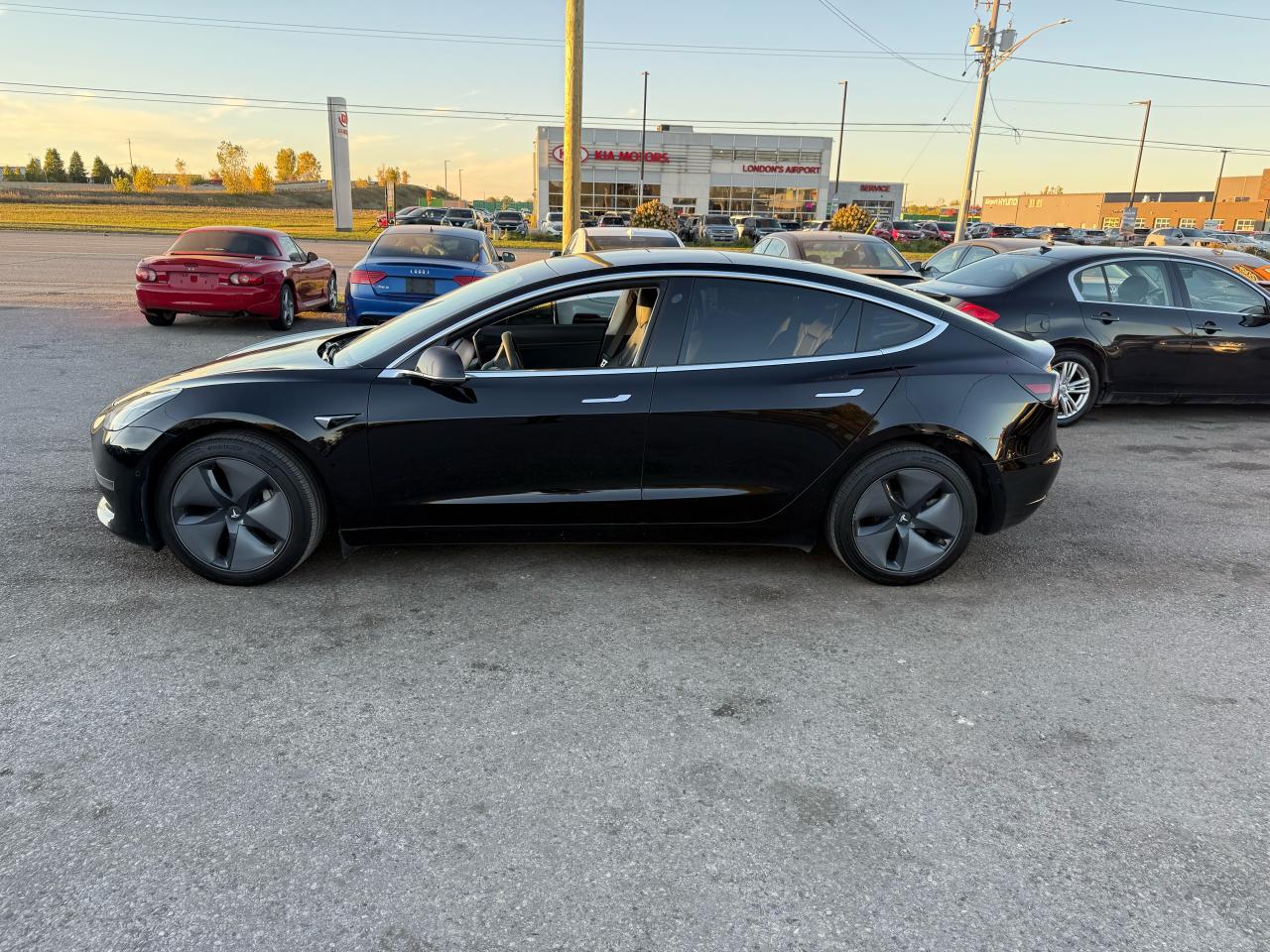2020 Tesla Model 3 STANDARD RANGE PLUS, WELL MAINTAINED, CERT - Photo #2