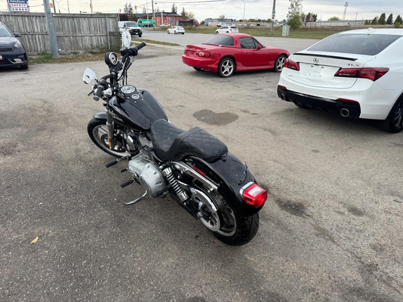 2016 Indian Scout SIXTY, CRUISER, ONLY 16,000KMS, LIGHT DAMAGE - Photo #3
