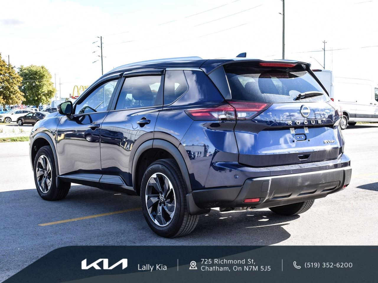 2024 Nissan Rogue SV Moonroof New Arrival | Low KMs | Clean CarFax | Roof | Heated Seats Photo