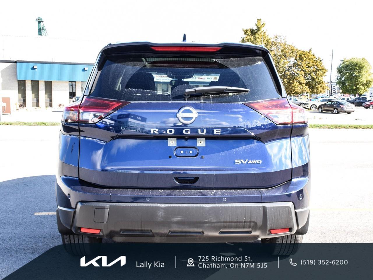 2024 Nissan Rogue SV Moonroof New Arrival | Low KMs | Clean CarFax | Roof | Heated Seats Photo