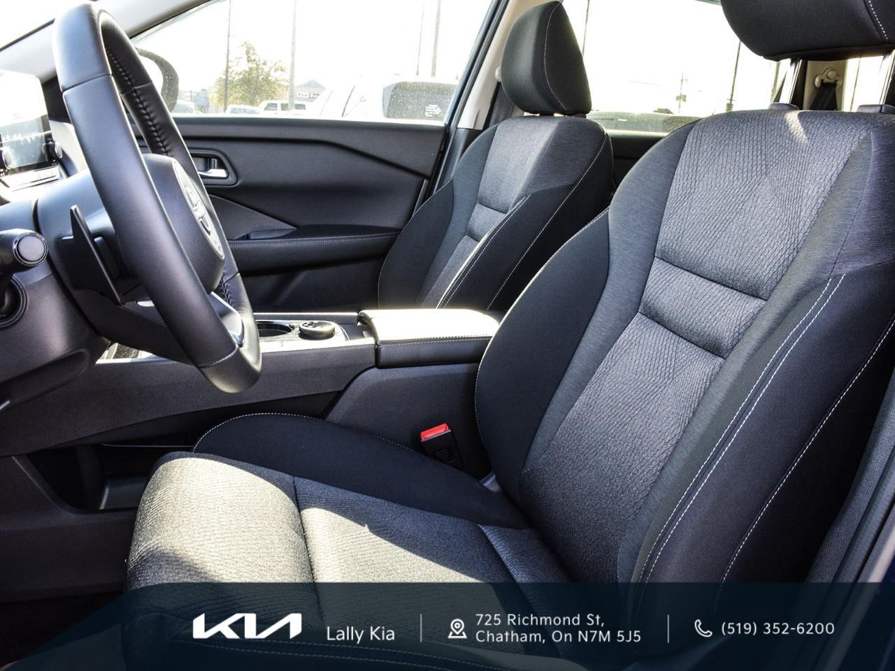 2024 Nissan Rogue SV Moonroof New Arrival | Low KMs | Clean CarFax | Roof | Heated Seats Photo