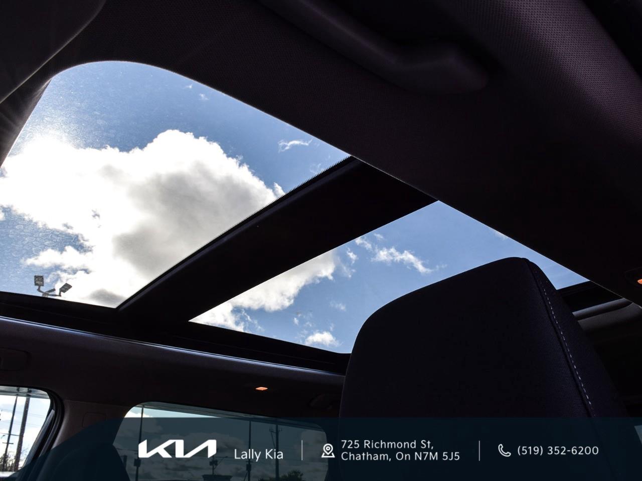 2024 Nissan Rogue SV Moonroof New Arrival | Low KMs | Clean CarFax | Roof | Heated Seats Photo