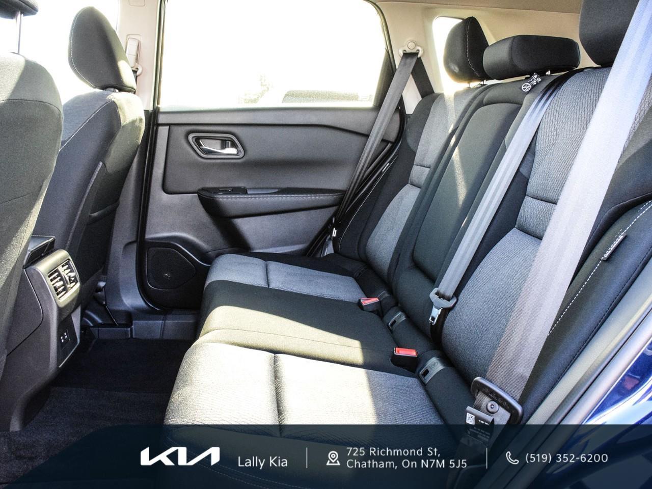 2024 Nissan Rogue SV Moonroof New Arrival | Low KMs | Clean CarFax | Roof | Heated Seats Photo