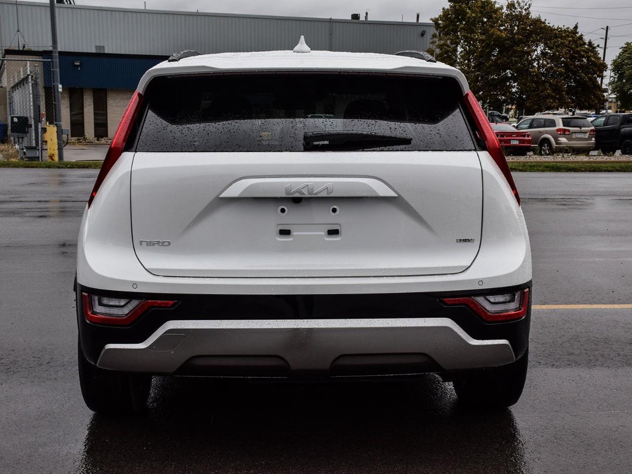 2026 Kia NIRO SX Photo4