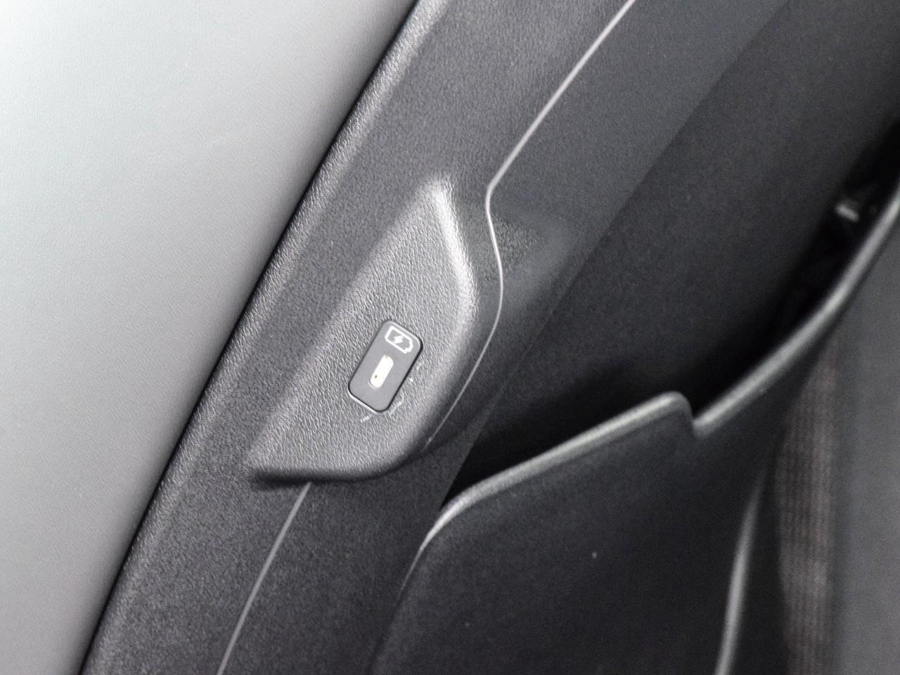 2026 Kia NIRO 2026 Kia Niro – SX Photo