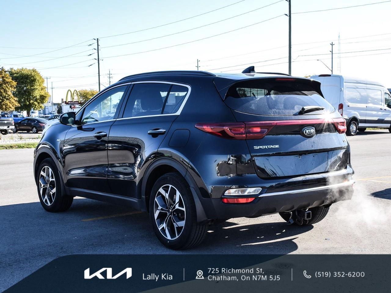 2020 Kia Sportage EX S New Arrival | Low KMs | Clean CarFax | Roof | Heated Seats Photo3