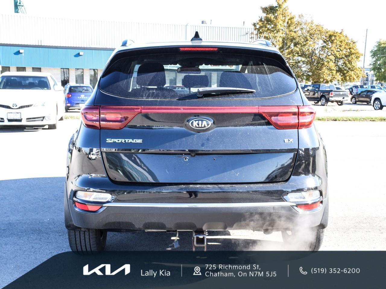 2020 Kia Sportage EX S New Arrival | Low KMs | Clean CarFax | Roof | Heated Seats Photo4