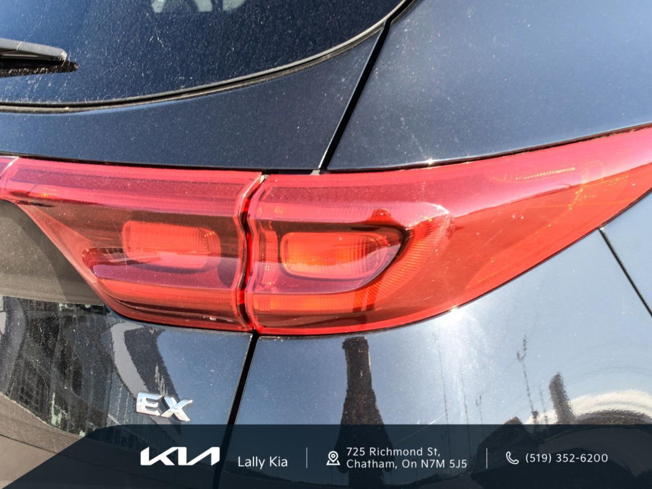 2020 Kia Sportage EX S New Arrival | Low KMs | Clean CarFax | Roof | Heated Seats Photo