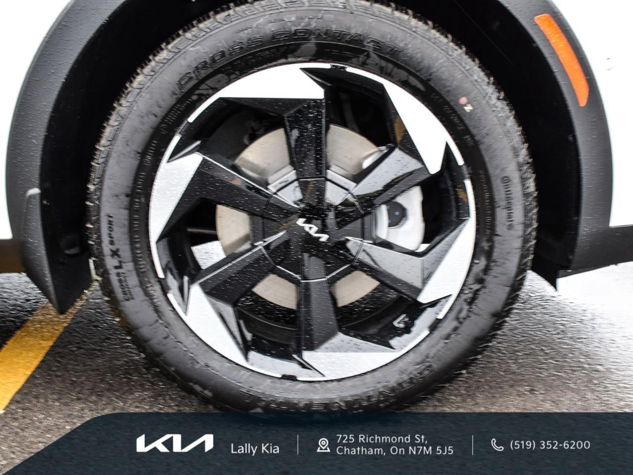 2026 Kia Sorento Plug-In Hybrid 2026 Kia Sorento SX Plug-In Hybrid | Dealership Demo | Qualifies for New Incentives Photo