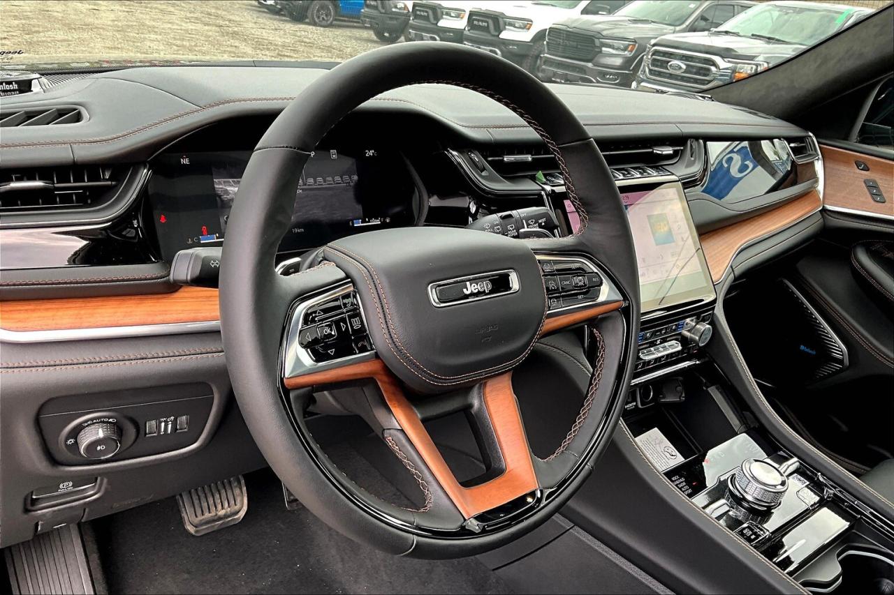 2025 Jeep Grand Cherokee SUMMIT RESERVE | High Altitude | Adv Protech | 4X4 Photo