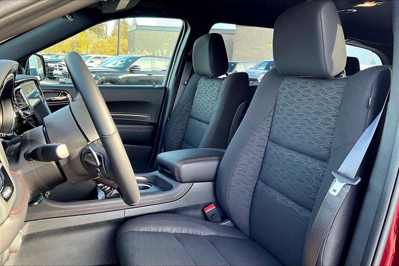 2026 Dodge Durango GT AWD | Heated Seats & Wheel | Blacktop | 7-Seats Photo