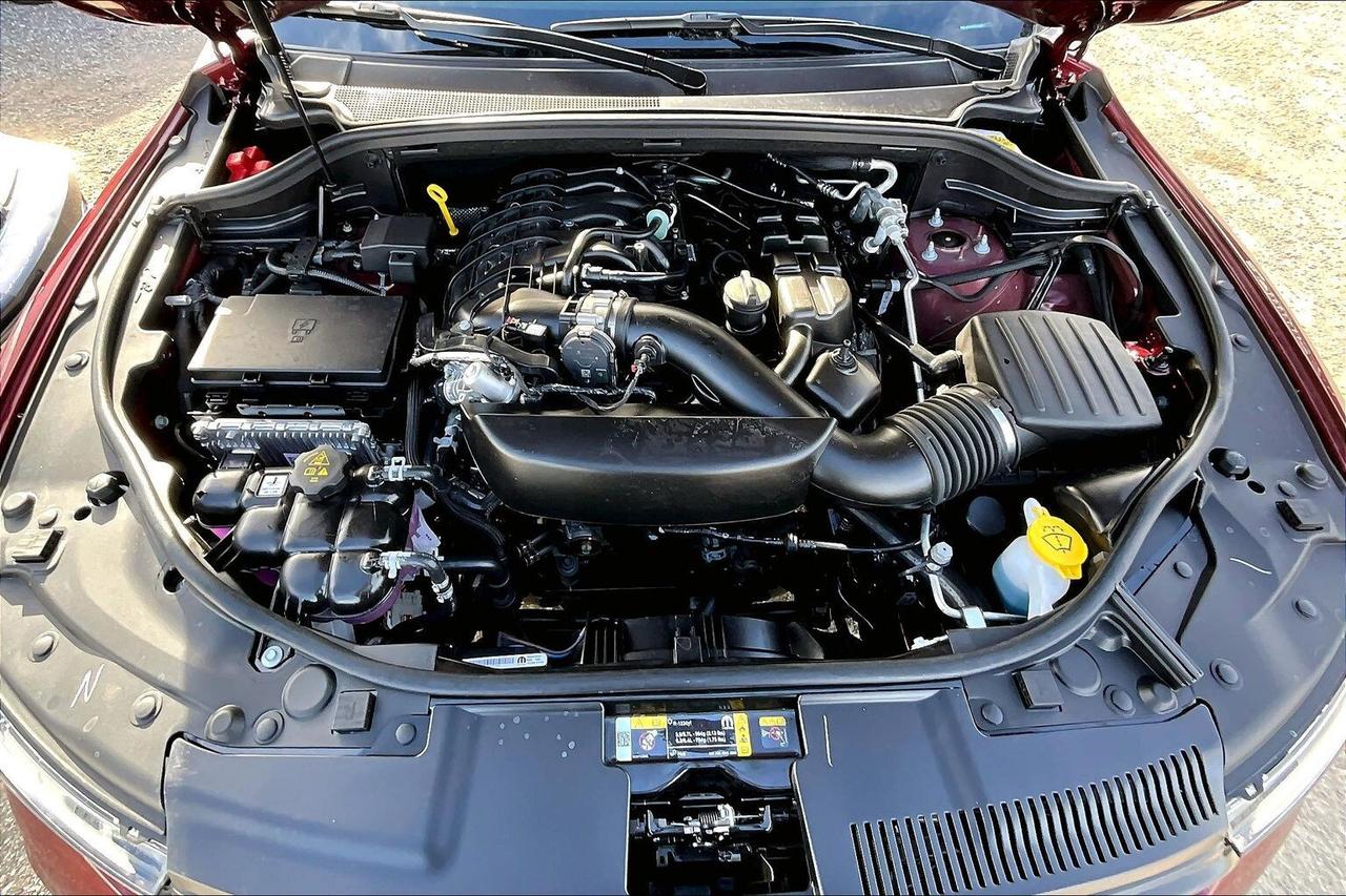 2026 Dodge Durango GT AWD | Heated Seats & Wheel | Blacktop | 7-Seats Photo