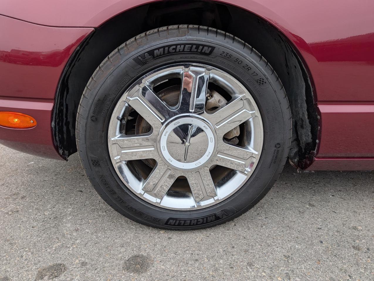 2004 Ford Thunderbird Premium w-Hardtop Photo