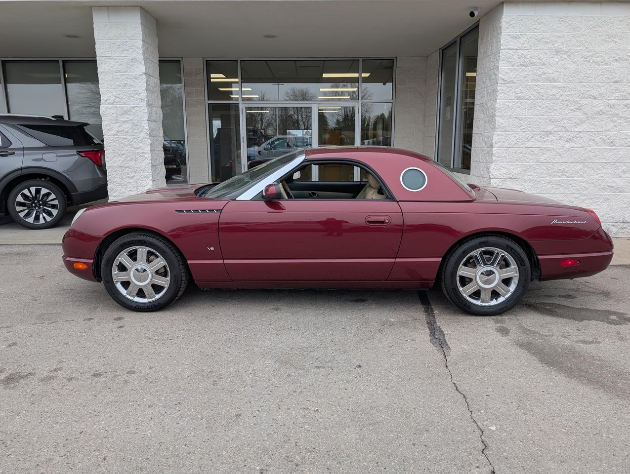 2004 Ford Thunderbird Premium w-Hardtop Photo