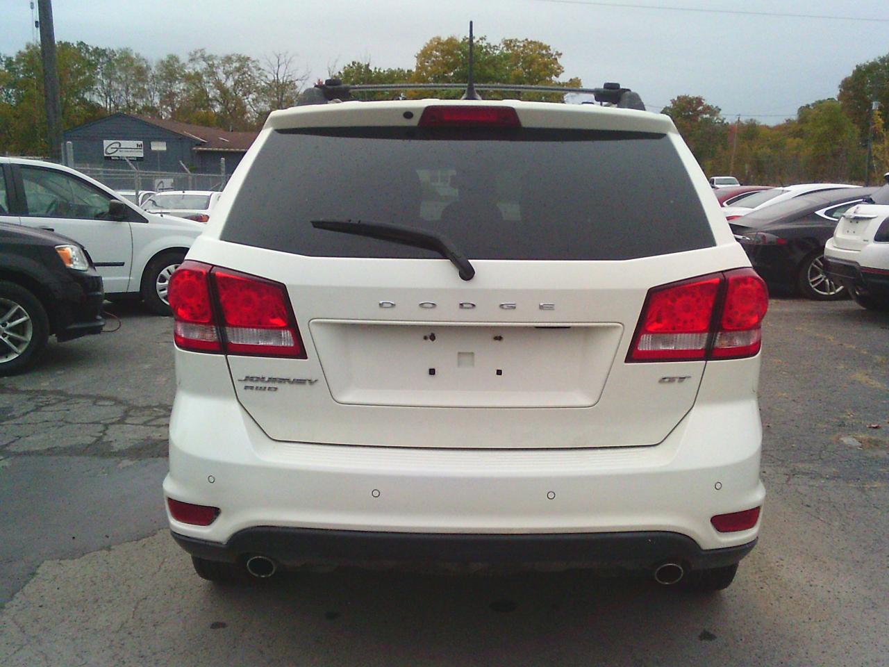 2017 Dodge Journey AWD 4dr GT 7 PASS. Photo4