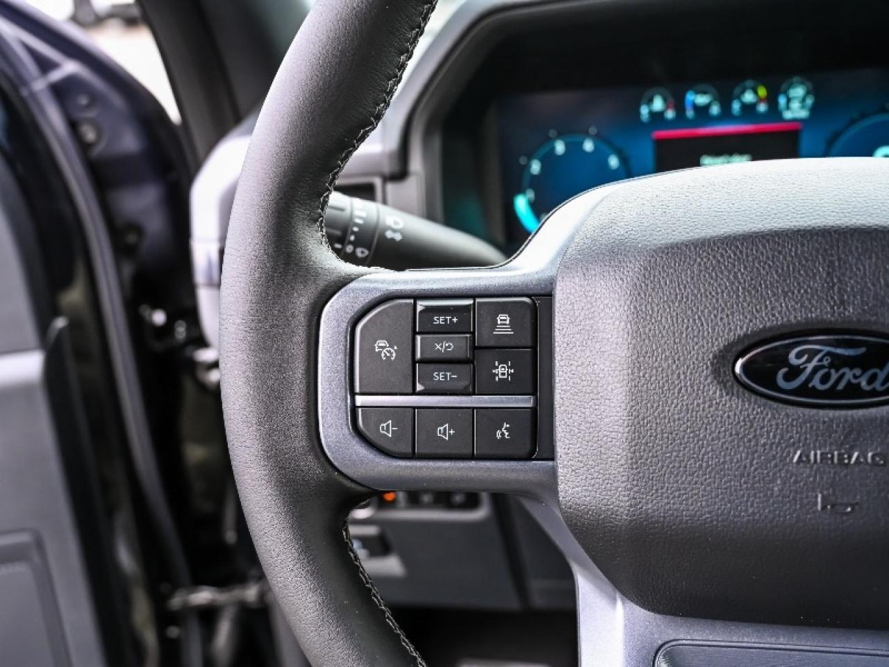 2025 Ford F-150 XLT Photo