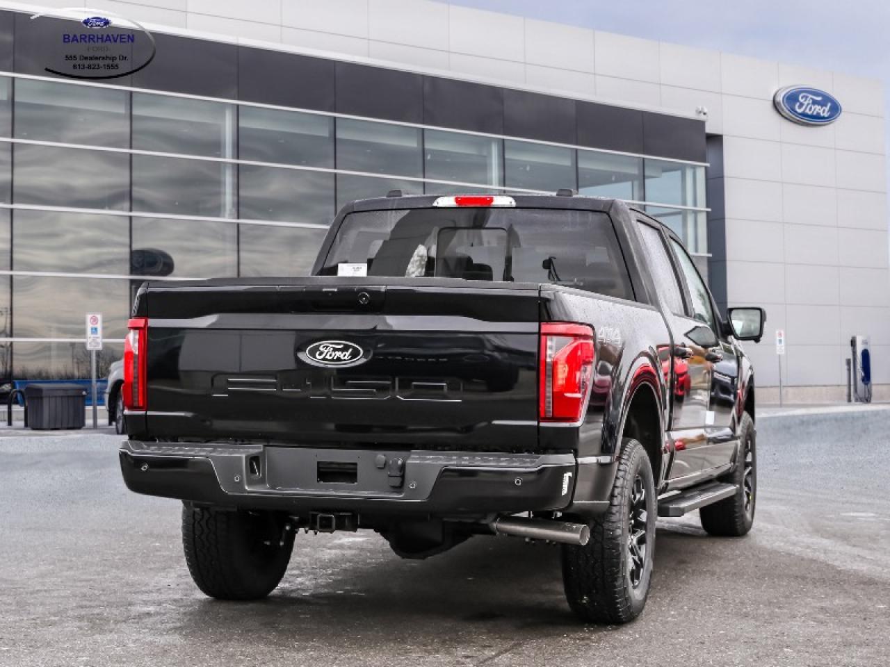 2025 Ford F-150 XLT Photo2