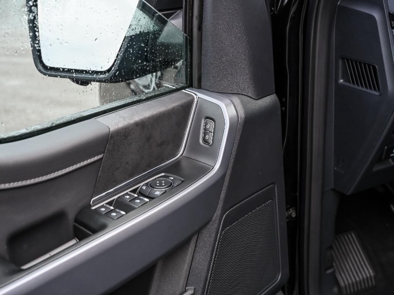 2025 Ford F-150 XLT Photo