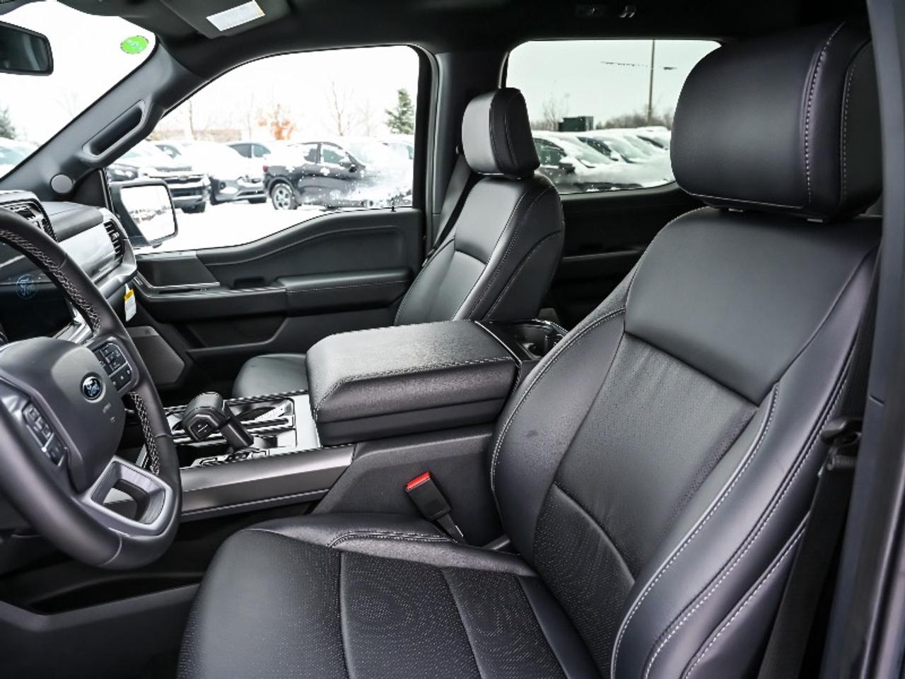 2025 Ford F-150 Lariat Photo