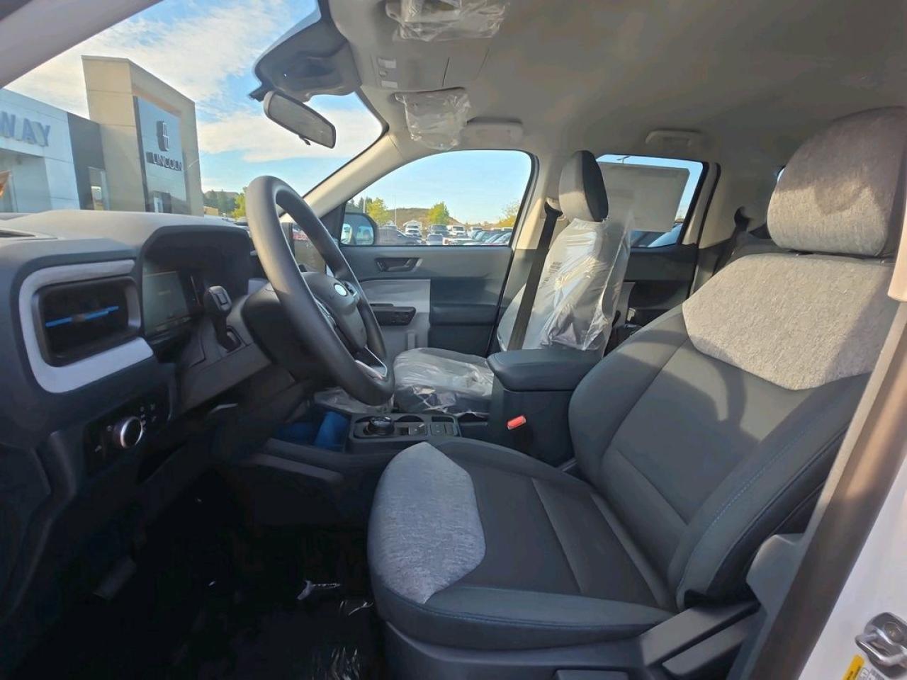 2025 Ford Maverick XLT Photo5