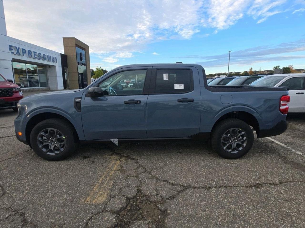 2025 Ford Maverick XLT, LUXURY PKG, SPRAY-IN BEDLINER, ALLOY WHEEELS Photo