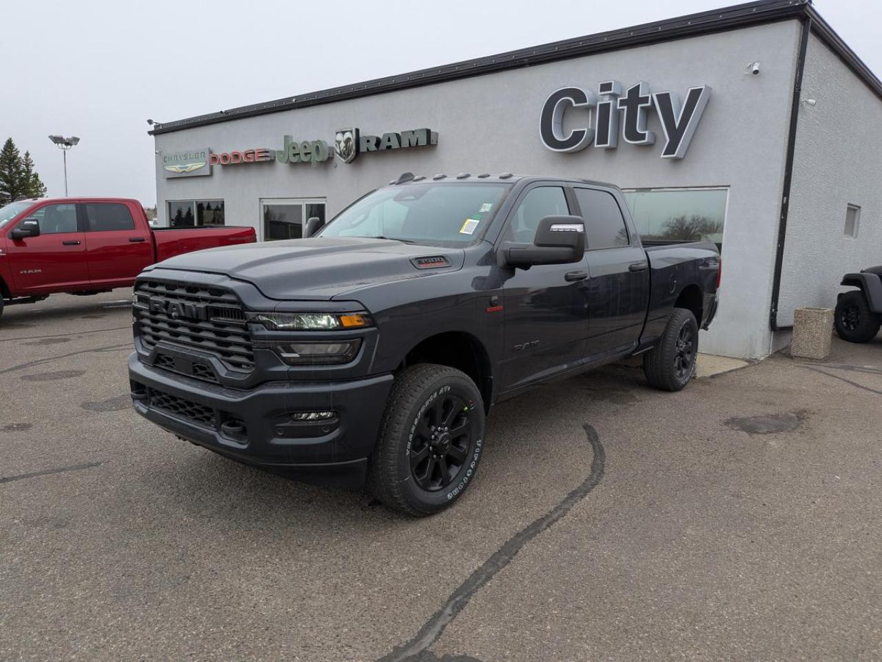 2026 RAM 3500 Big Horn 4x4 Crew Cab 6'4" Box Photo2