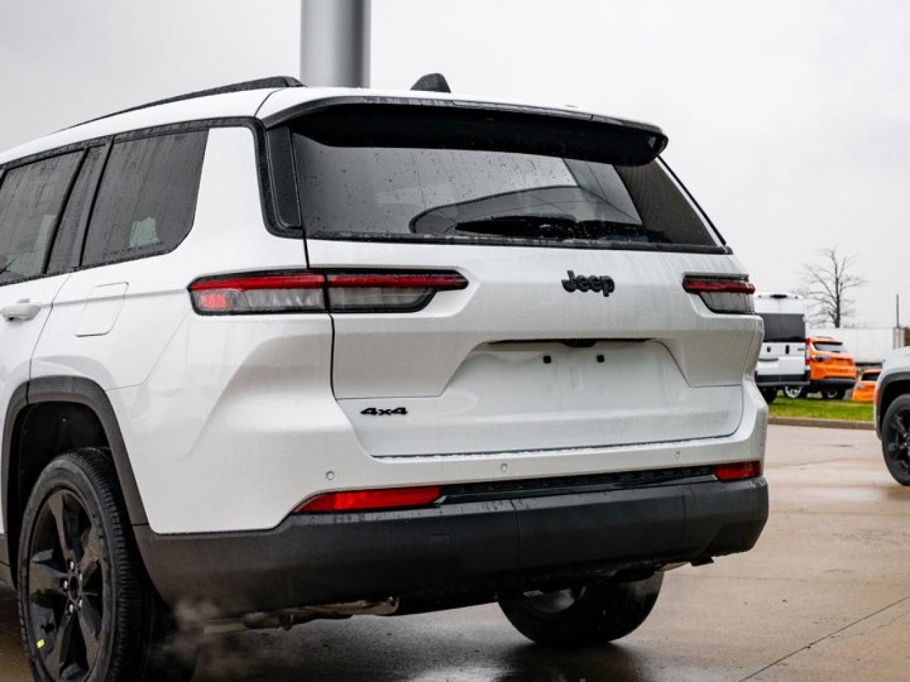 2025 Jeep Grand Cherokee L ALTITUDE Photo