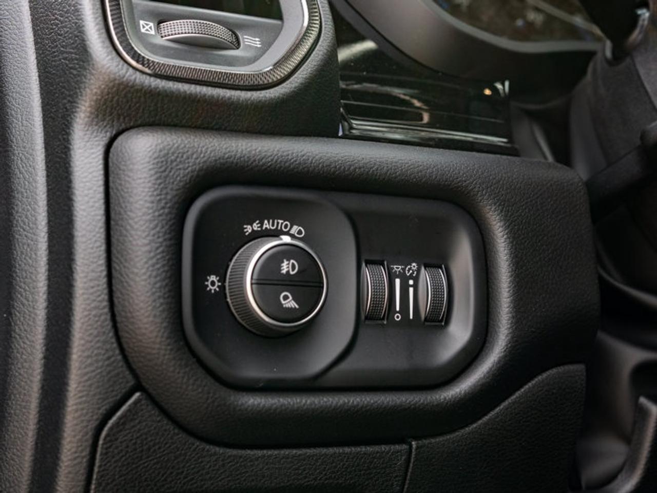 2026 RAM 1500 SPORT Photo