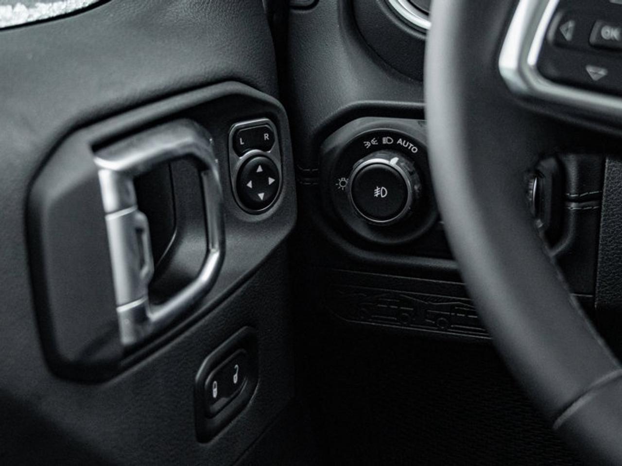 2026 Jeep Wrangler Sahara Photo